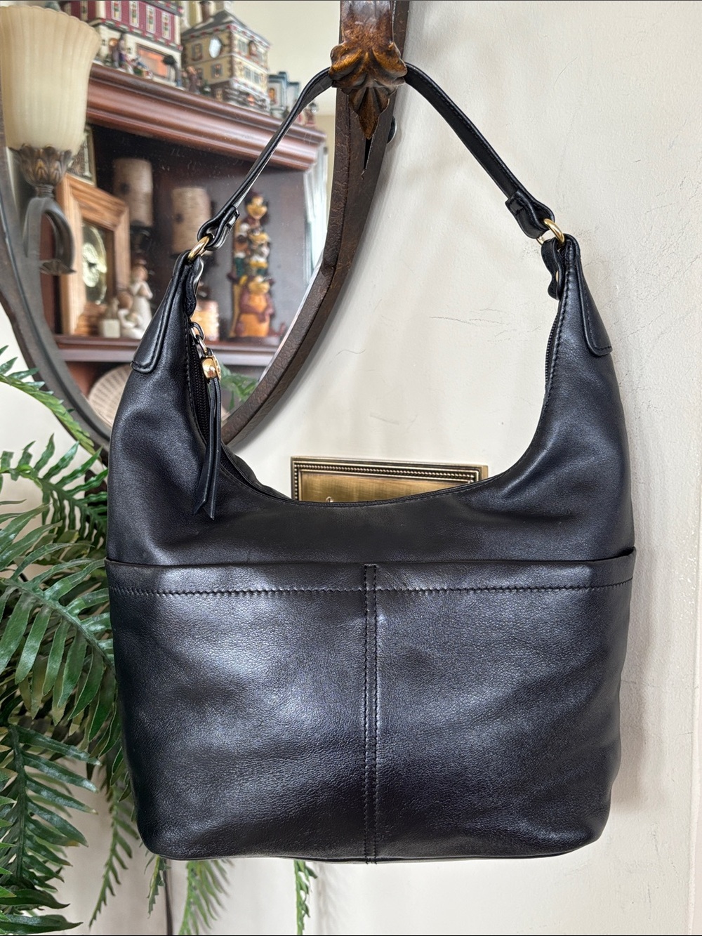 Vintage Etienne Aigner Genuine Leather Black Shoulder Bag Classic Zippered Hobo